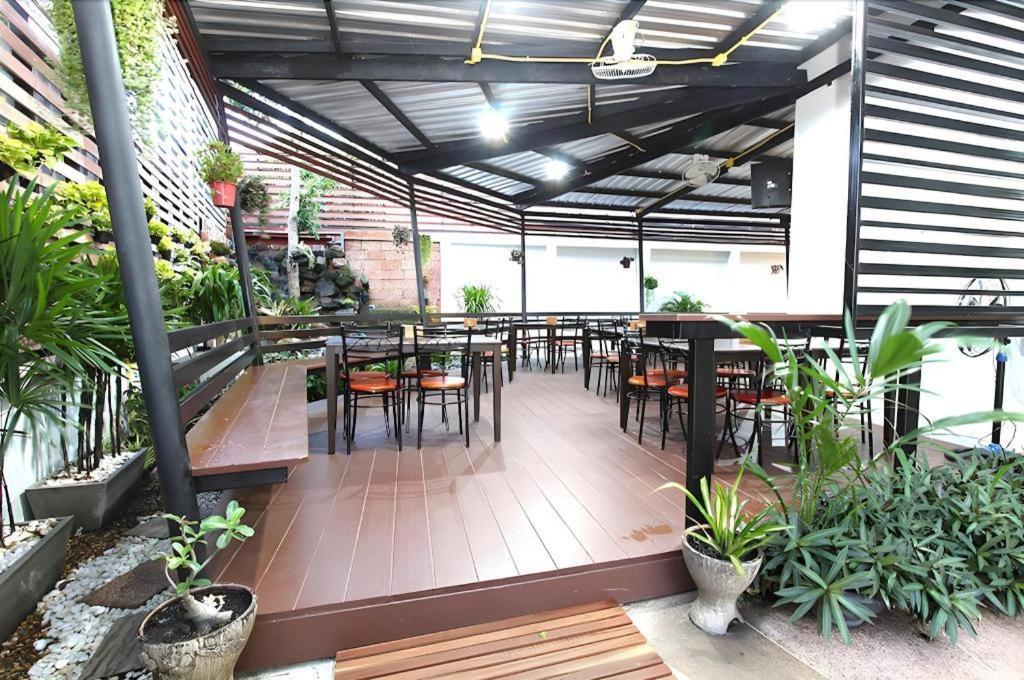 Thanburi Hotel Udon Thani Exterior foto
